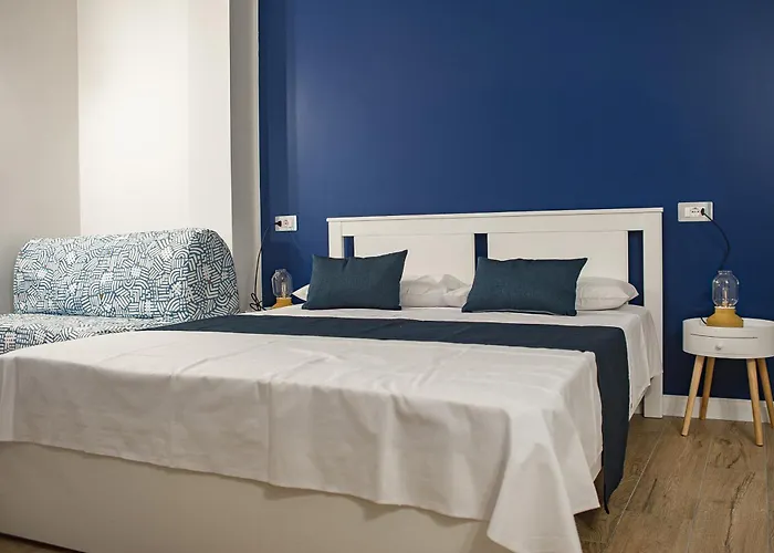 Binario 73 Гостевой дом Неаполь