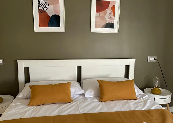 Binario 73 Гостевой дом Неаполь