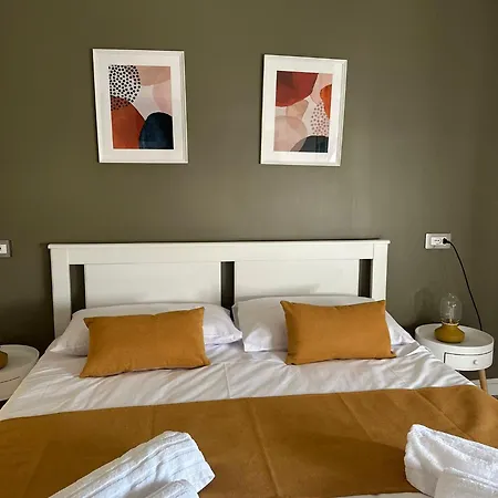 Binario 73 Pensión Nápoles